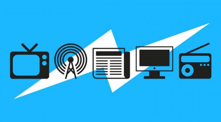 Донбас: На війні — не без втрат. В інформаційній — також... 17 Газетярі категорично проти, аби у сферу діяльності Нацради потрапили друковані ЗМІ
