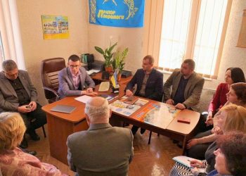 Сергій Томіленко: «Консультуємось з видавцями та редакторами і напрацьовуємо пакет пропозицій до влади по підтримці медіа бізнесу» 4 Сергій Томіленко: «Консультуємось з видавцями та редакторами і напрацьовуємо пакет пропозицій до влади по підтримці медіа бізнесу»