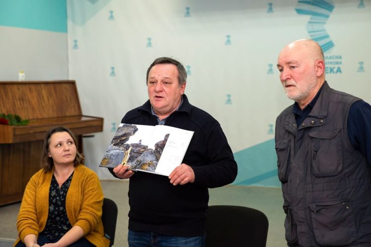 Пам’яті письменника і журналіста 17 Пам’яті письменника і журналіста