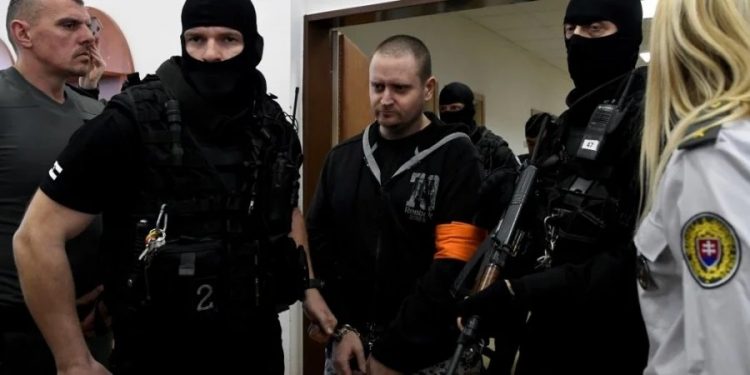 Суд засудив вбивцю журналіста до 23 років в’язниці 17 Суд засудив вбивцю журналіста до 23 років в’язниці