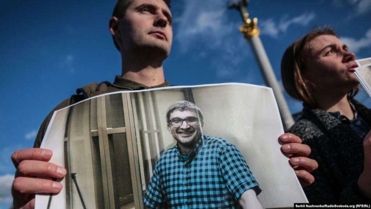 «Підтримка ззовні дуже важлива»: Асєєв і Сущенко виступили за звільнення кримських громадянських журналістів 17 «Підтримка ззовні дуже важлива»: Асєєв і Сущенко виступили за звільнення кримських громадянських журналістів