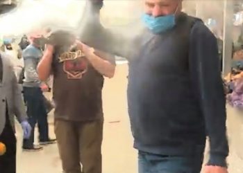 Газовий балончик для самозахисту журналістів на карантині
