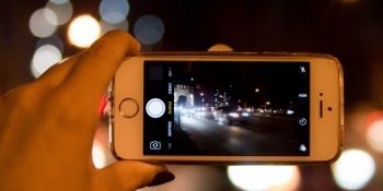 Достатньо смартфона і гарнітури: як журналісту «піти» у Youtube