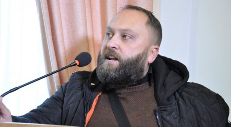 Поліція вручила підозру політику, який перешкоджав роботі журналістів 17 Поліція вручила підозру політику, який перешкоджав роботі журналістів