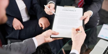 Керівник редакції (ТОВ) не втрачає повноважень, доки не оберуть нового