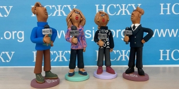 Переможці конкурсу «Журналісти проти епідемії» – телевізійники Суспільного та газета «Діалог» із Кропивницького