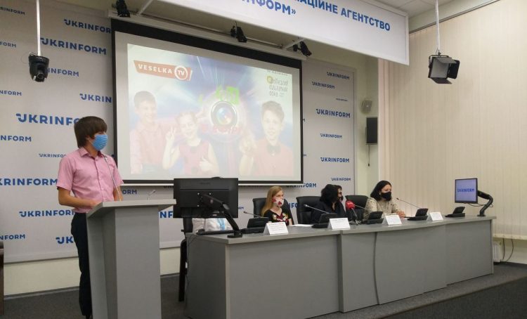 Діти з інвалідністю з різних регіонів України стали телеведучими 17 Діти з інвалідністю з різних регіонів України стали телеведучими