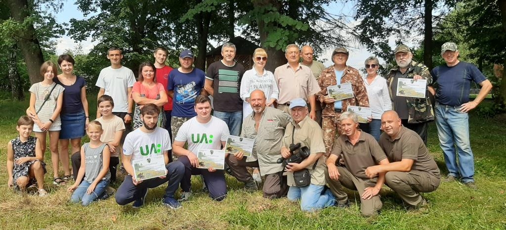 Журналісти вправно володіють не тільки пером, але й … вудкою 1