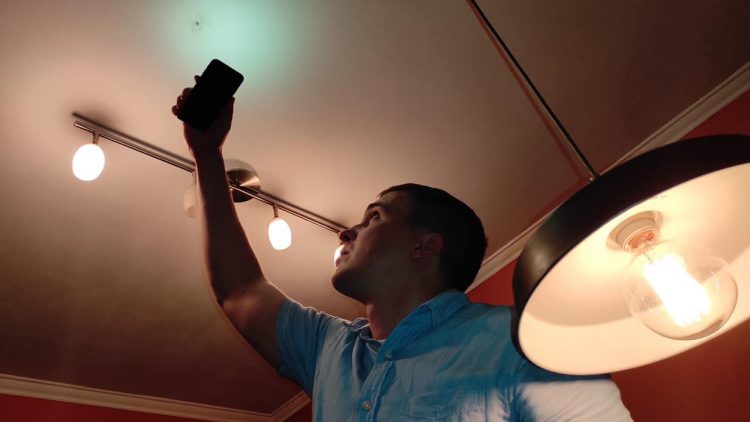 «Прийшли лише з викруткою»: як поліція перевіряла заяву про можливе прослуховування Михайла Ткача (оновлено)