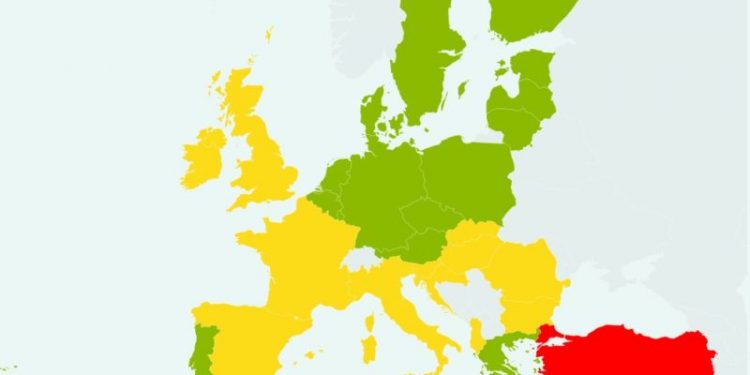 ЄФЖ: погані умови праці журналістів фіксуються у 13 європейських країнах