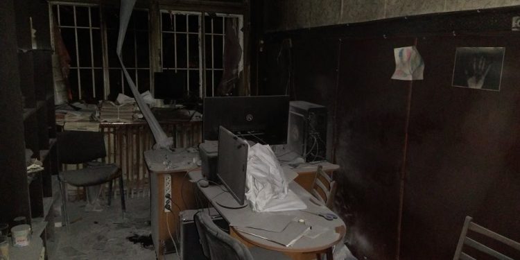 В редакцію видання на Одещині кинули «коктейль Молотова»