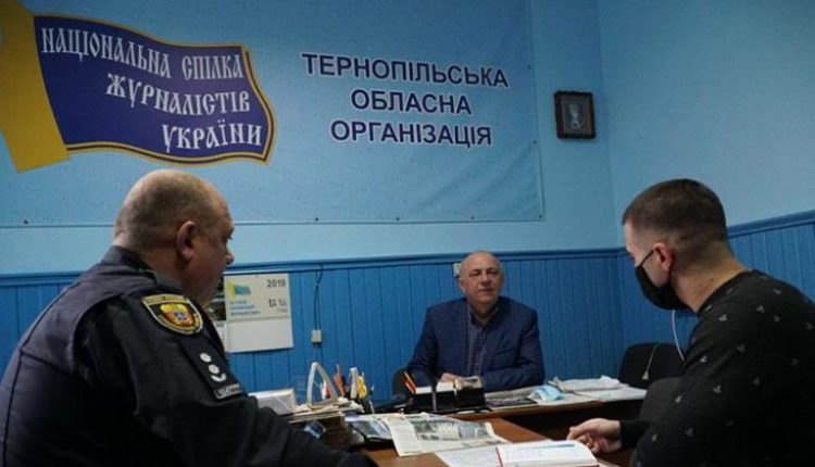 Розслідування злочинів, скоєних проти журналістів – пріоритетний напрямок взаємодії Національної поліції та НСЖУ в регіонах 17 Розслідування злочинів, скоєних проти журналістів – пріоритетний напрямок взаємодії Національної поліції та НСЖУ в регіонах