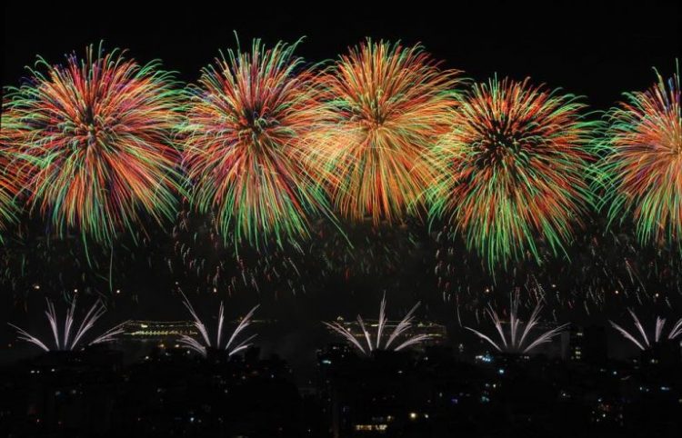 Чудового Нового журналістського року!