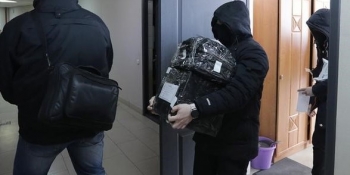 Україна має жорстко відреагувати на масові обшуки в білоруських правозахисників і журналістів – заява