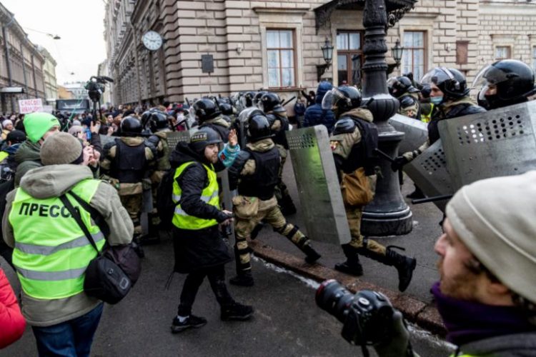 Закликаємо посилити міжнародний тиск на російську владу для негайного звільнення журналістів, - НСЖУ 17 Закликаємо посилити міжнародний тиск на російську владу для негайного звільнення журналістів, – НСЖУ