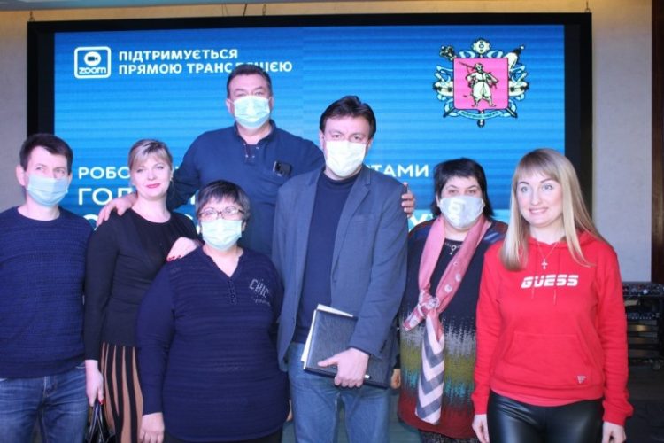 Журналісти Запорізької області вважають, що потрібно оновити обласну програму підтримки місцевих газет