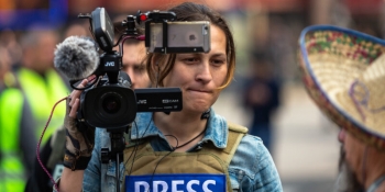 Європейська федерація журналістів вимагає забезпечити більшу підтримку жінок-журналісток