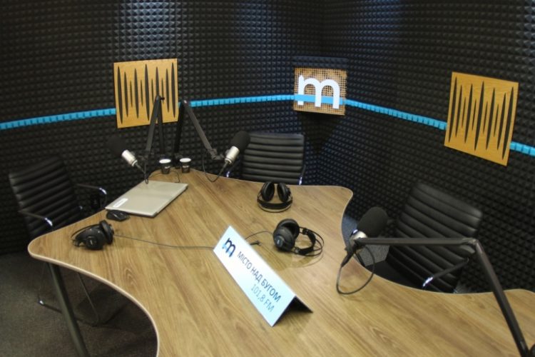 «Робимо важливу справу»: українські регіональні (місцеві) ТРК збираються обговорити шляхи виходу з кризи 17 «Робимо важливу справу»: українські регіональні (місцеві) ТРК збираються обговорити шляхи виходу з кризи