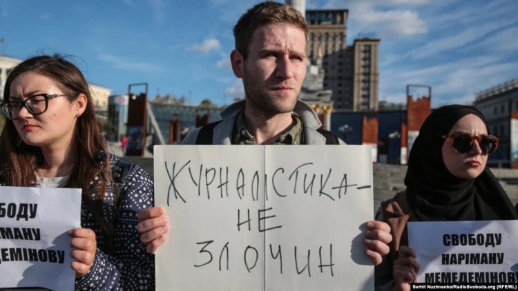 «Працюють, попри арешти»: феномен громадянської журналістики в Криму 17 «Працюють, попри арешти»: феномен громадянської журналістики в Криму