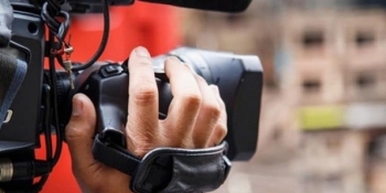 Повідомлено про підозру чоловіку, який у лютому 2021 наніс побої журналісту в Києві