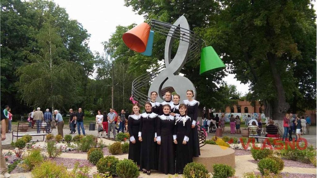 Місцеве радіо важливе для слухачів. Але потребує підтримки громади та Уряду 4