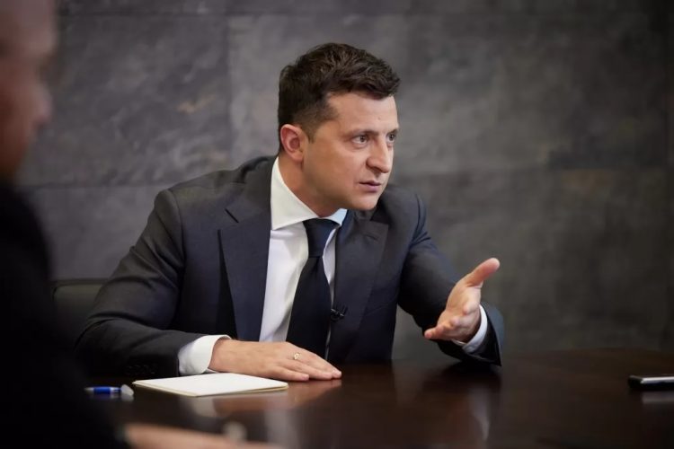 Зеленський продовжив практику присвоєння звання "Заслужений журналіст", як закликала НСЖУ 17 Зеленський продовжив практику присвоєння звання “Заслужений журналіст”, як закликала НСЖУ