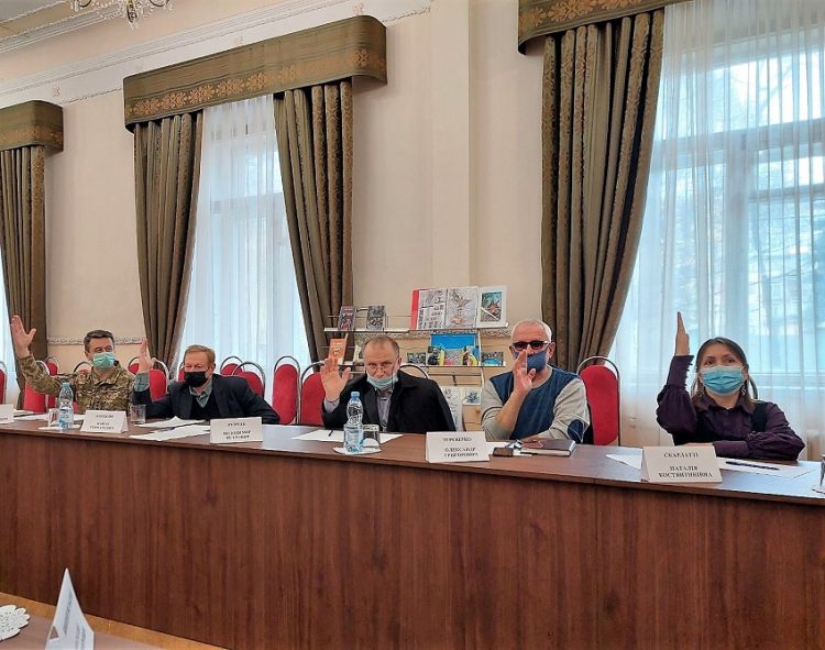 «Щоденник військового лікаря» здобуває премію імені Богдана Хмельницького 2021 року