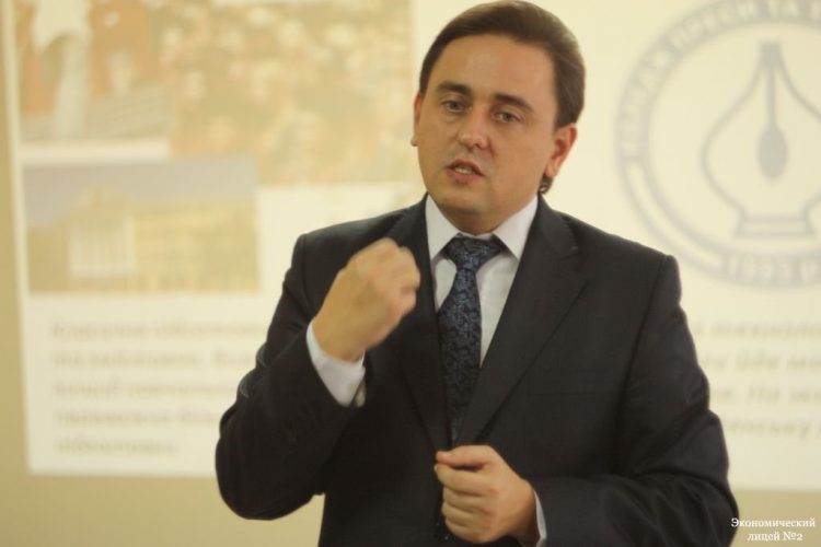 Вітаємо! Секретар НСЖУ захистив докторську дисертацію 17 Вітаємо! Секретар НСЖУ захистив докторську дисертацію