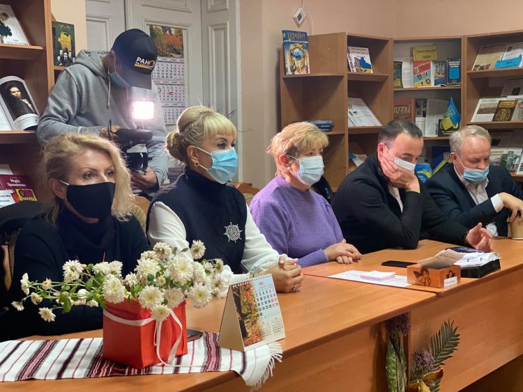 У Школі журналістики стартував навчальний рік 17 У Школі журналістики стартував навчальний рік