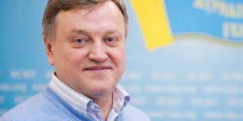 Голові Держкомтелерадіо, секретареві НСЖУ Олегові Наливайку – 60!