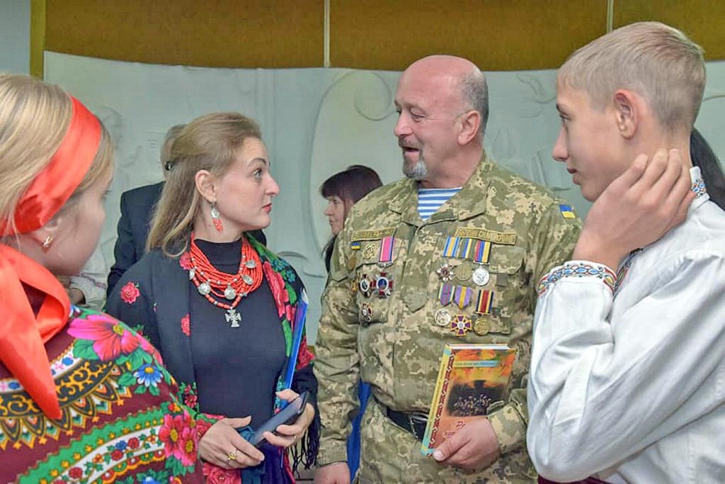 Журналісти Рівненщини видали книжку про  захисників України