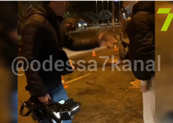 В Одесі учасники ДТП напали на журналістів, які знімали сюжет про аварію