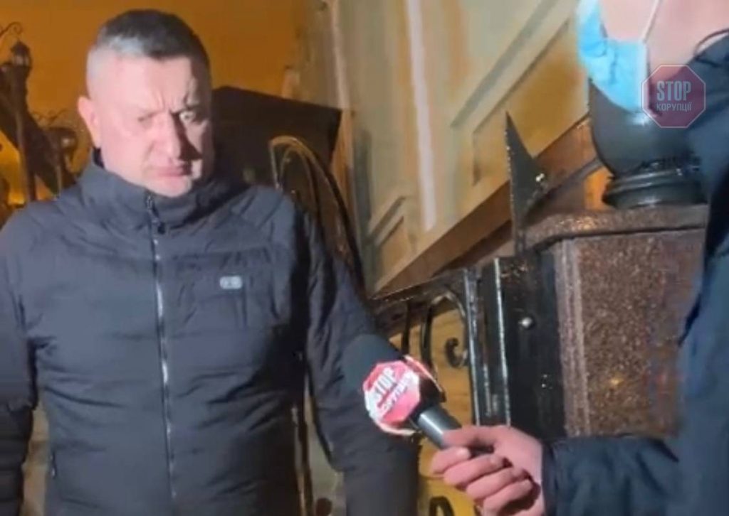 У київському ресторані побили журналіста «СтопКору»: телефон, камера та мікрофон – теж знищені 2