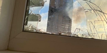 Ракетою пошкоджено квартиру журналістки – НСЖУ засуджує військовий злочин Росії