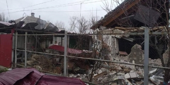 «Тримаємося, що нам ще робити?», – місцеві журналісти з Луганської області