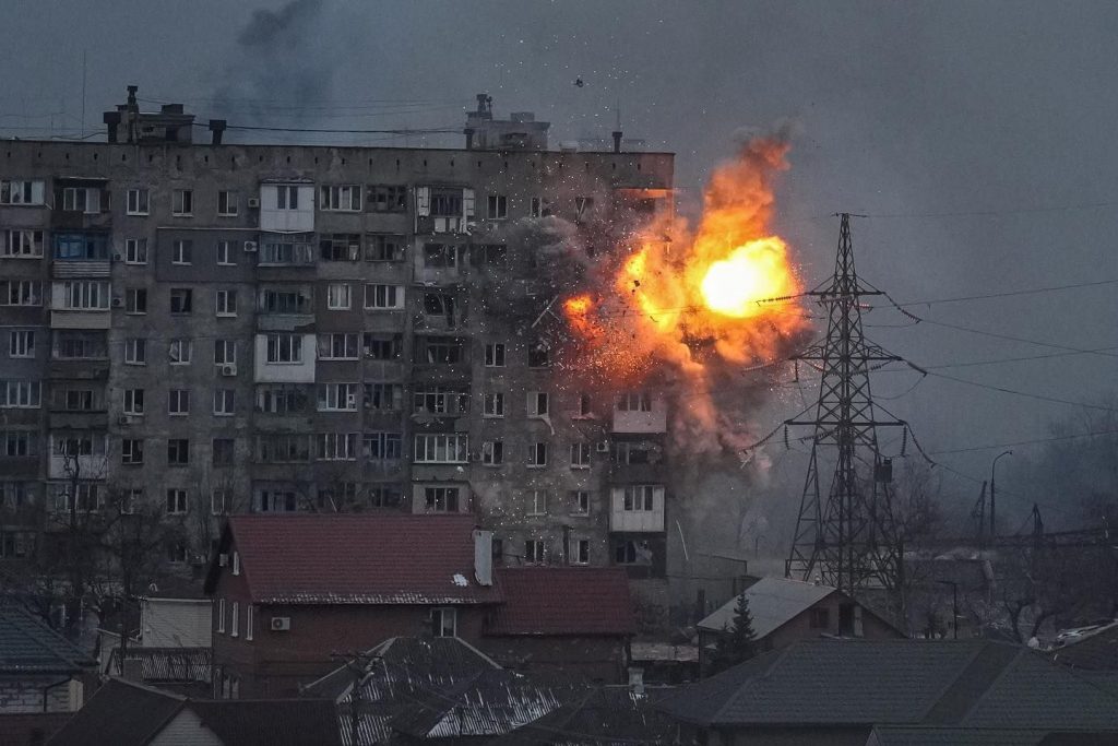 Європейська федерація журналістів про новий воєнний злочин: десятки журналістів застрягли в блокаді Маріуполя