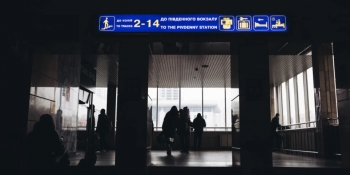 “Ми на незвіданій території”: Кожен день приносить нові ризики для репортерів, що висвітлюють війну Росії проти України