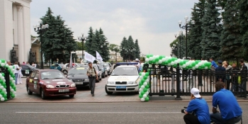 Литва – Україні: автомобіль іменного призначення