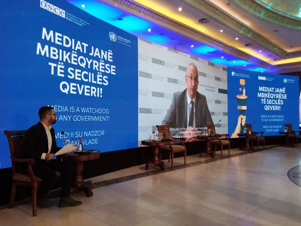 «Потрібно говорити й писати про цю війну, як би боляче це не було», – учасники конференції в Приштині