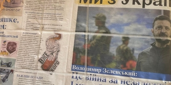 «Це живе українське слово, яке надихає і зміцнює віру в перемогу», – газету «Ми з України!» роздають на Миколаївщині