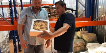 Миколаївські журналісти отримали подарунки до професійного свята від колег із Франківщини