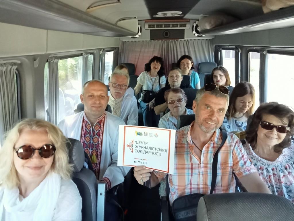 Для журналістів-переселенців організували поїздку на малу батьківщину Івана Франка