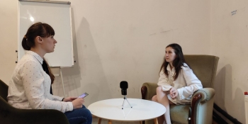 Завдяки центрам журналістської солідарності медійники з Донбасу, які зараз живуть і працюють в Чернівцях, отримали нові ноутбуки