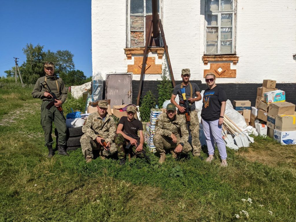 «Хлопцям на фронті потрібна не тільки наша шана, а й наша допомога», – волонтерка з Білої Церкви закликає українців не розслаблятися 2