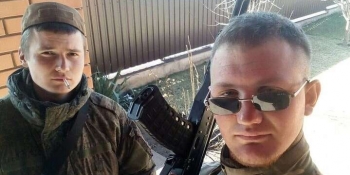 Окупант, який «спалився» через фото звірств під Києвом, зізнався журналістам у звірствах росіян