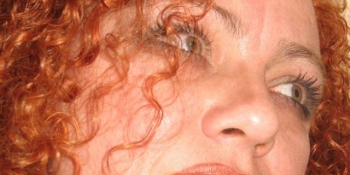 На Дніпропетровщині раптово померла відома журналістка Олена Михолажина