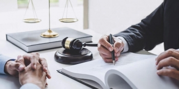 Трудове законодавство для журналістів під час війни: запитання й відповіді