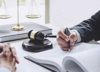 Трудове законодавство для журналістів під час війни: запитання й відповіді