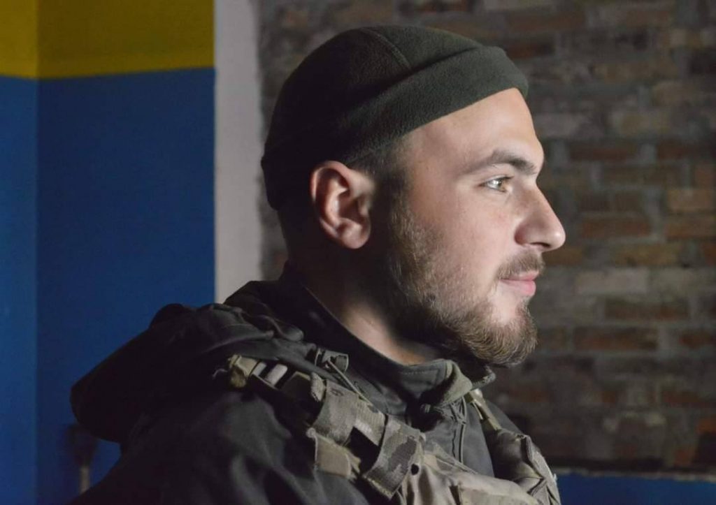 «Ти так багато хотів зробити…» – мати загиблого журналіста-азовця Олександра Коцуконя впевнена, що він потрапив у рай, бо в пеклі він уже був