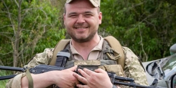 У Дніпрі сьогодні прощаються із колишнім медійником, героєм війни Андрієм Ніколайчуком